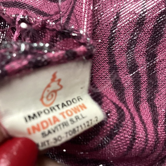 Sparkly shawl. Uniqie. Sift n cuddly. BLING TOO - Picture 8 of 8